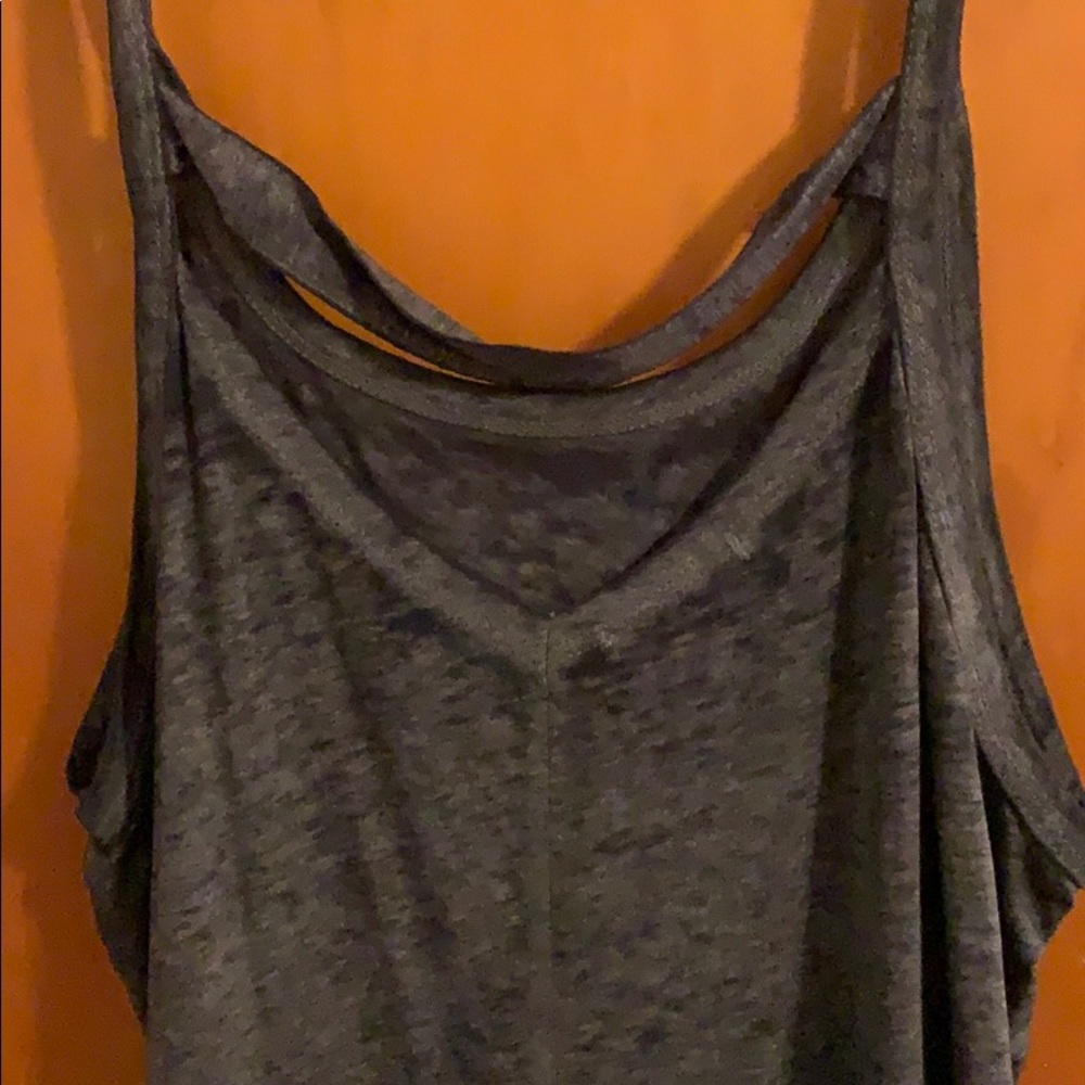 Patterned Tank Top - Picture 3 of 3